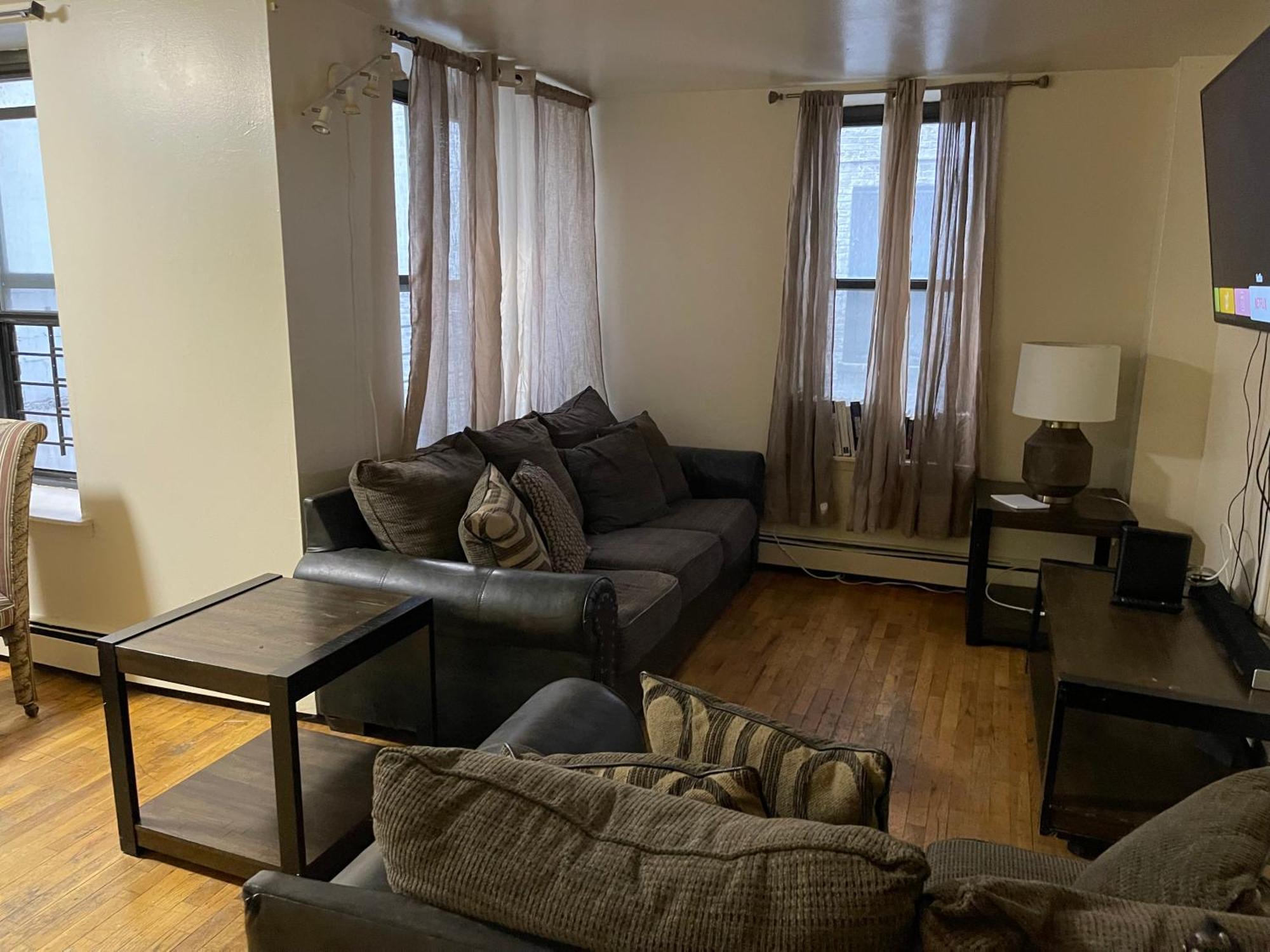 One Bedroom By Month Next To Bronx Zoo * Nova York